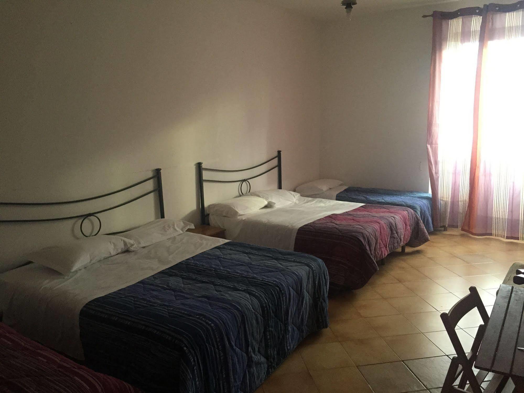 Hostel Veronique Florence Luaran gambar