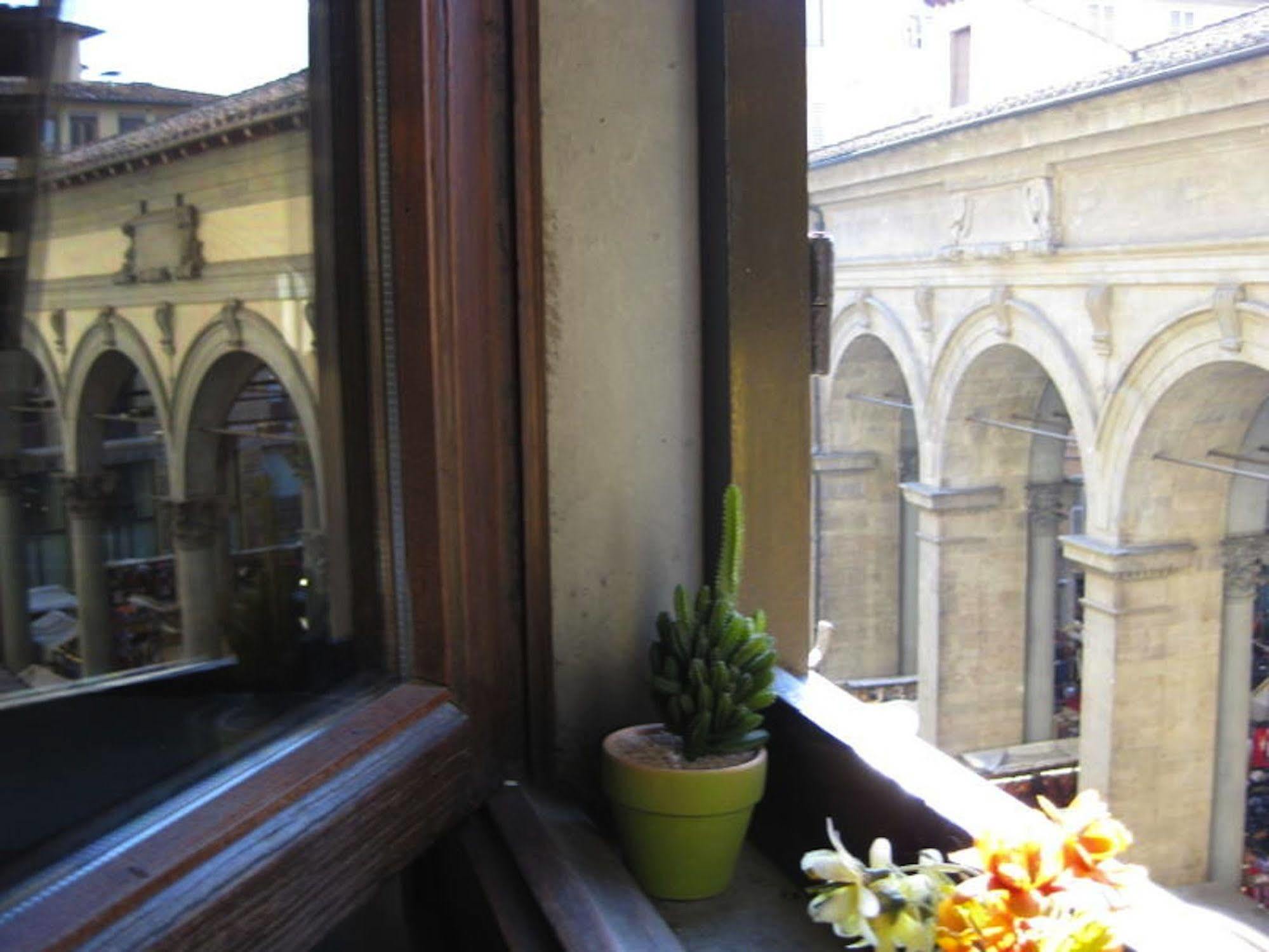 Hostel Veronique Florence Luaran gambar